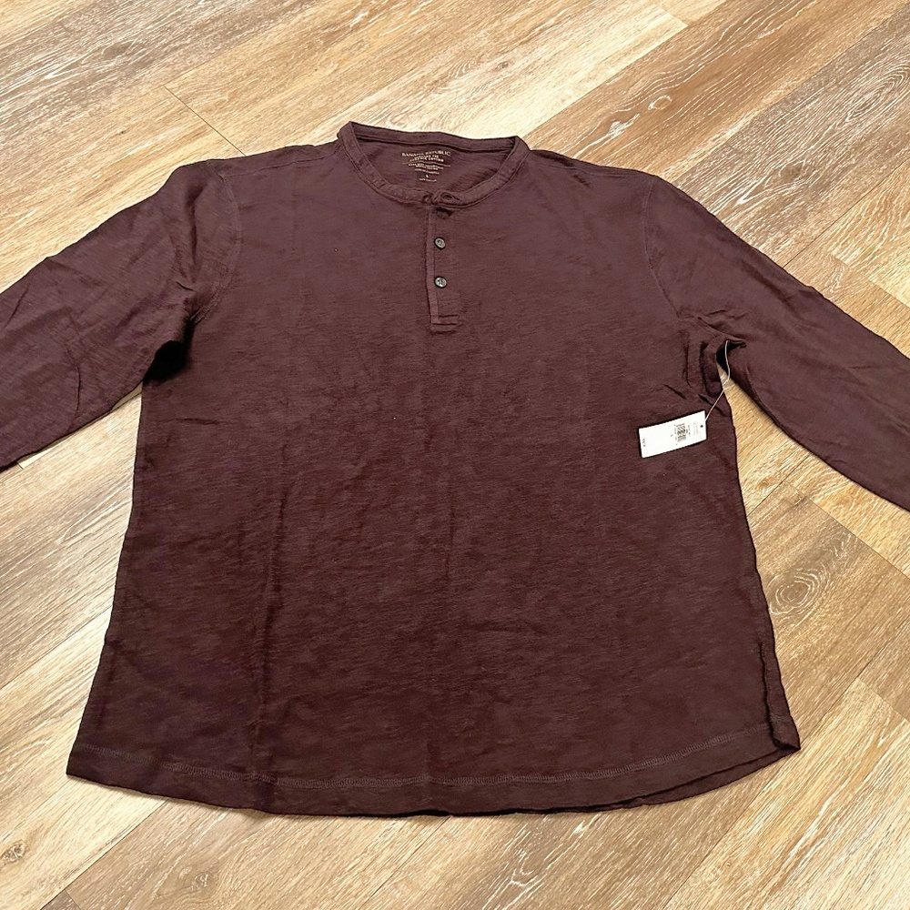 NWT BANANA REPUBLIC henley